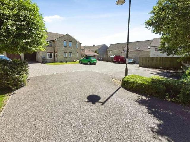 Flat for sale in Ash Brake, Abbey Mead