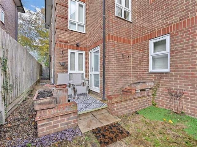 Flat for sale in London Borough of Sutton, Greater London