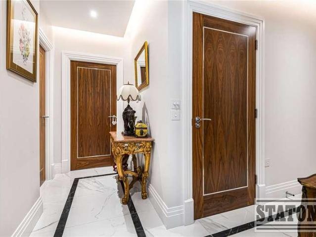 Flat for sale in Radlett, Hertfordshire
