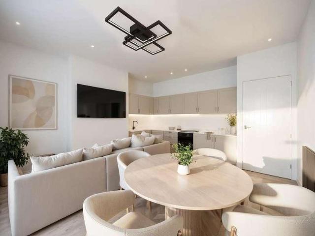 Flat for sale in Chapeltown, West Yorkshire