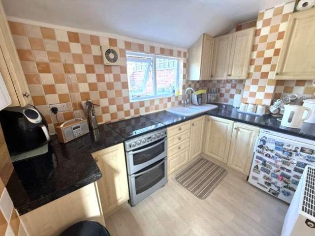 Flat for sale in Withycombe, Budlake