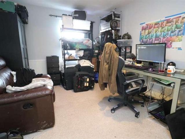 Flat for sale in Trowbridge