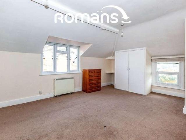 Flat for sale in Furze Platt, Maidenhead