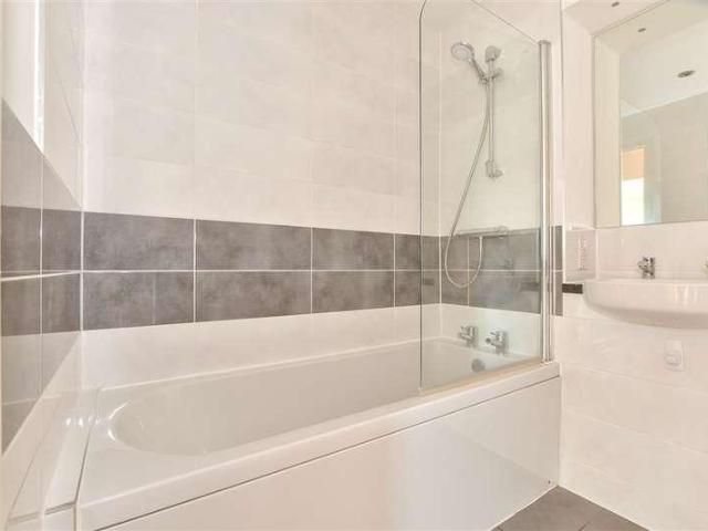 Flat for sale in New Town, Horsham