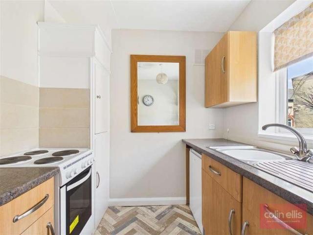 Flat for sale in Falsgrave, Kepwick