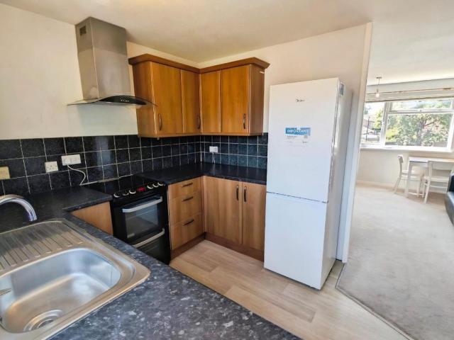 Flat for sale in Feckenham, City Of Bristol