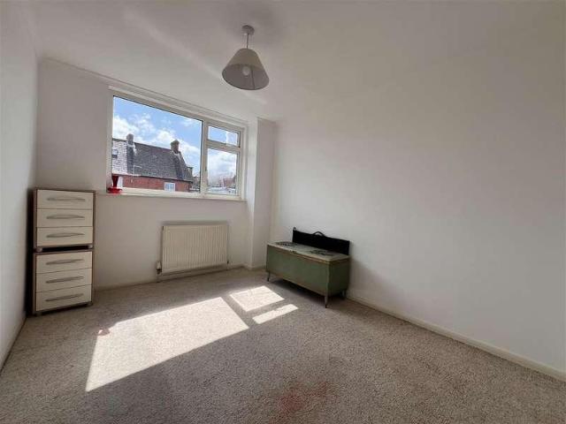 Flat for sale in Cowes, Isle of Wight