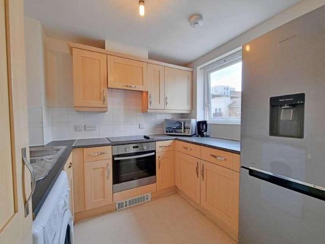 Flat for sale in Key Street, Suffolk