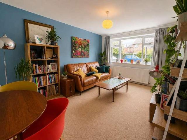 Flat for sale in Sale Moor, Trafford Park