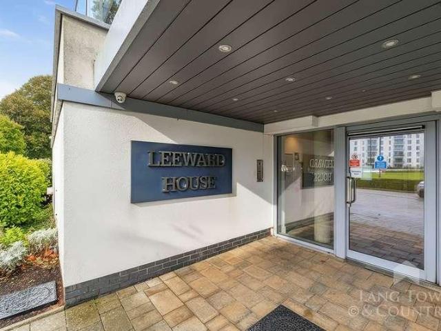 Flat for sale in Mount Wise