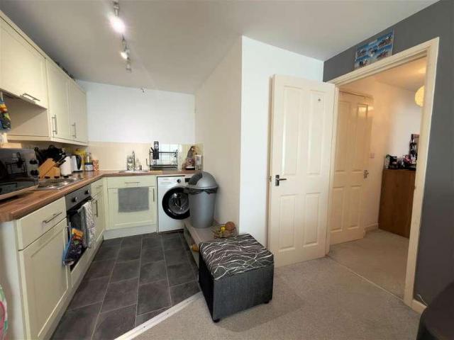 Flat for sale in Fratton, City Of Portsmouth