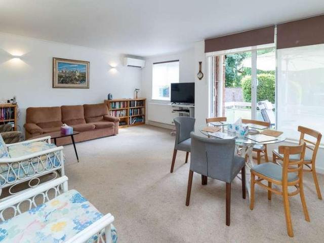Flat for sale in Greater London