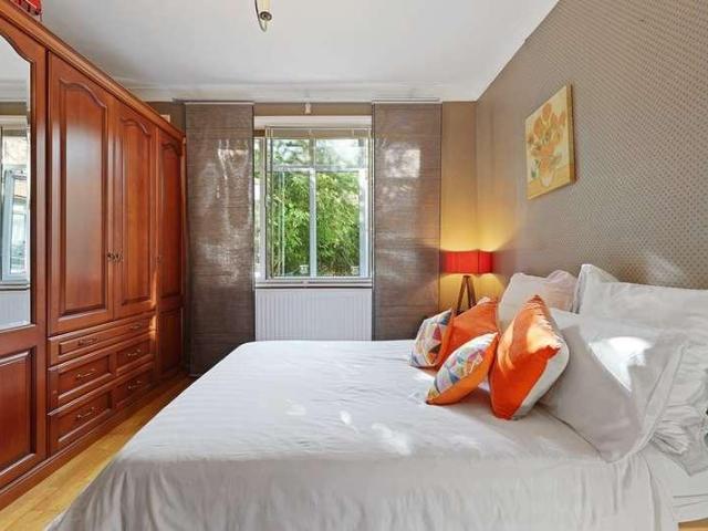 Flat for sale in Dollis Hill, Greater London