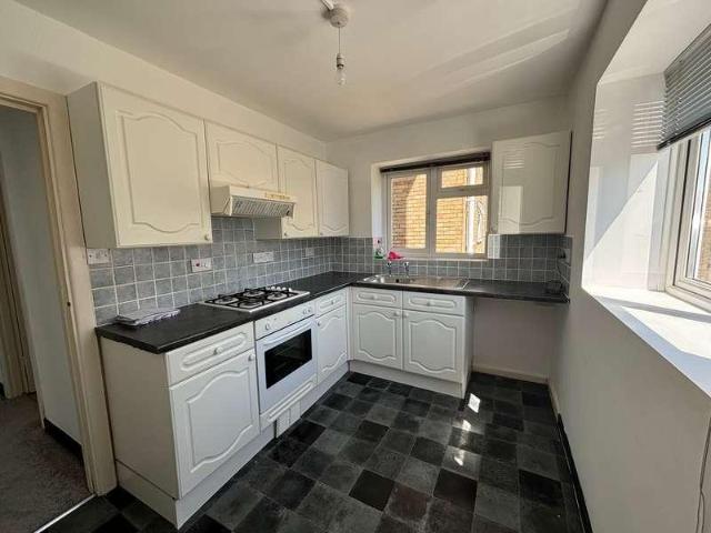 Flat for sale in Aldrington