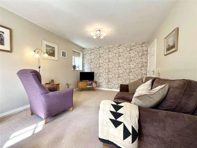 Flat for sale in Hexham, Northumberland