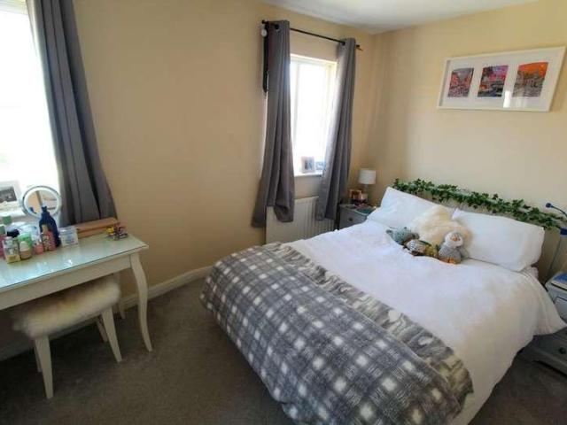 Flat for sale in Feckenham, City Of Bristol