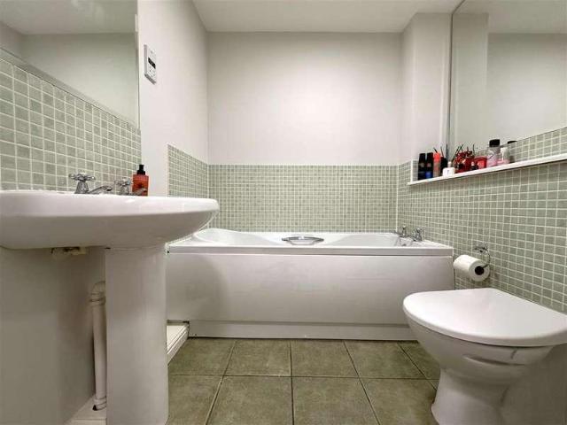 Flat for sale in New Town, Alverton
