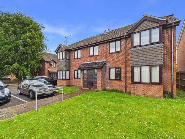 Flat for sale in Priest Down, Hampshire