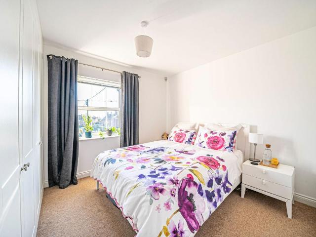 Flat for sale in Priest Down, Hampshire