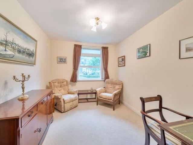 Flat for sale in Greater London
