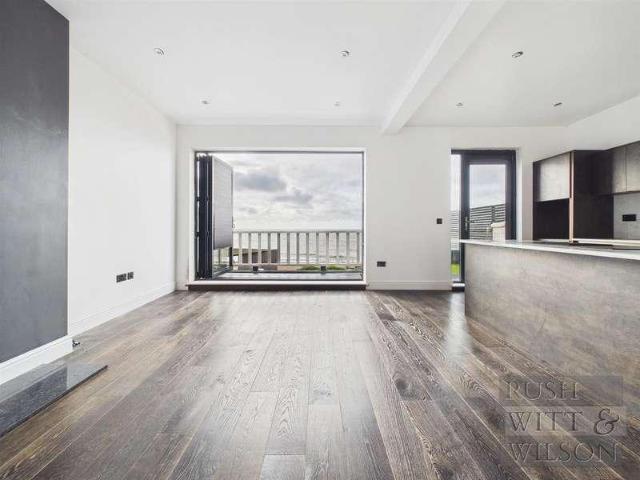Flat for sale in Central, Rother