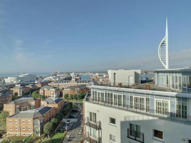 Flat for sale in Portsea, Portsmouth