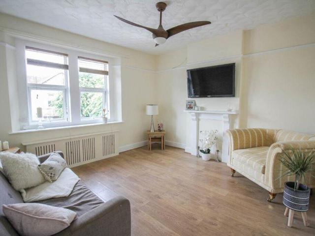 Flat for sale in Weston-super-mare, North Somerset