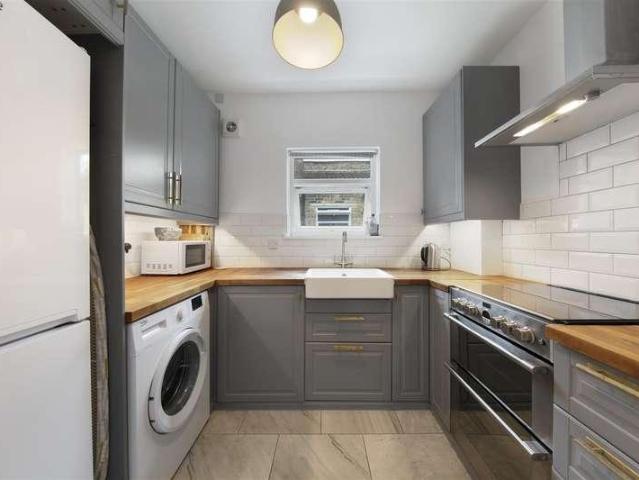 Flat for sale in London Borough of Lewisham, Greater London