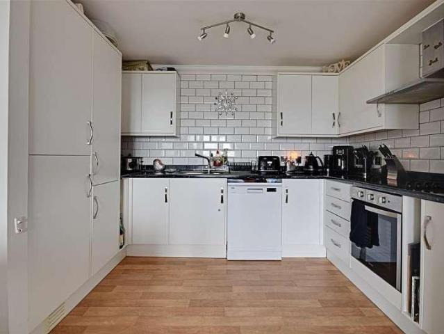 Flat for sale in Old Town, Heathlands