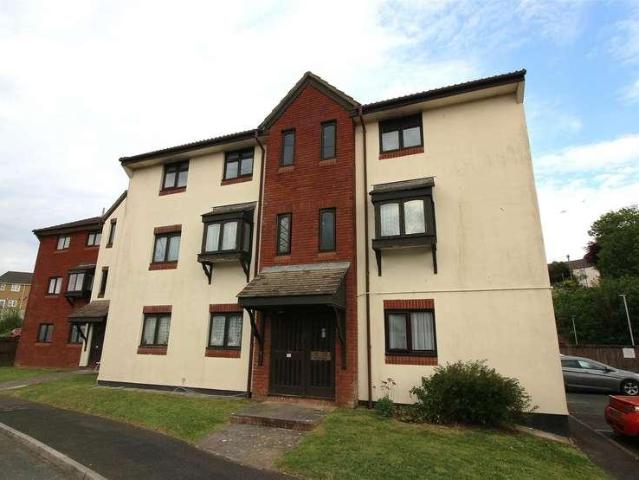 Flat for sale in Mount Wise