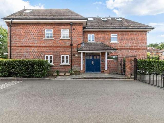 Flat for sale in Nork, Red Hill