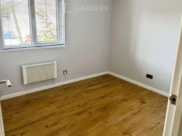 Flat for sale in Ocean Village, City Of Southampton