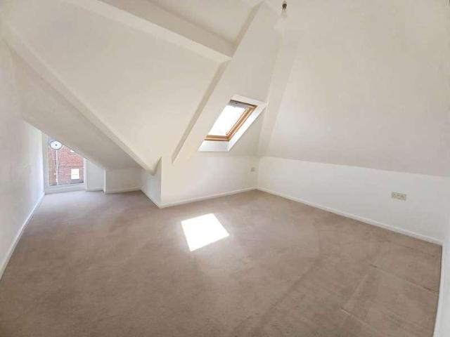 Flat for sale in Poole