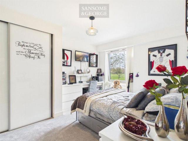 Flat for sale in Enborne, West Berkshire