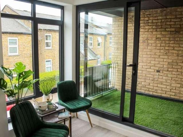 Flat for sale in Tovil, Maidstone