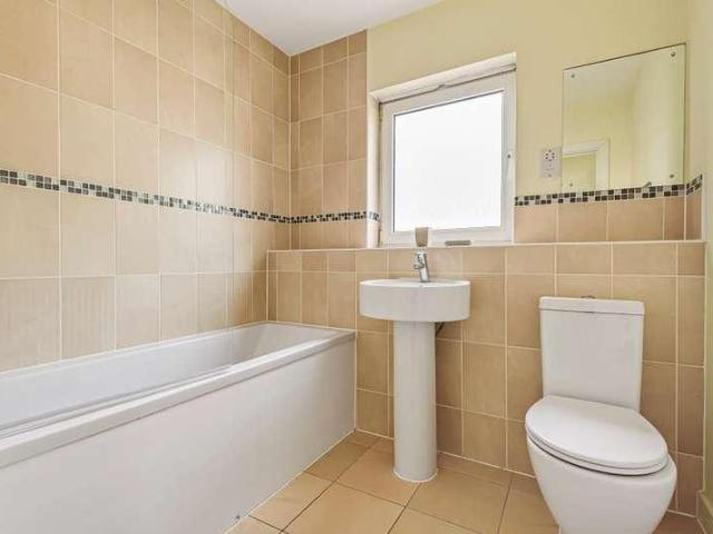 Flat for sale in Whitley, Reading