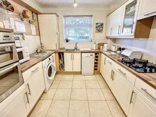 Flat for sale in Wick, Bournemouth