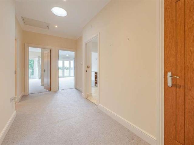 Flat for sale in Alderminster, Warwickshire