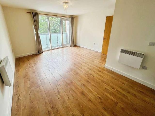 Flat for sale in Bolton, Springfield