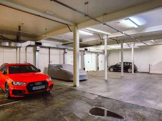 Flat for sale in St Luke's, Greater London