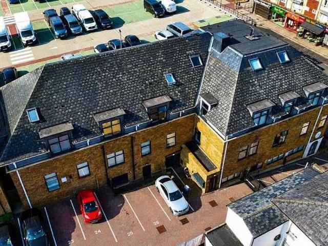 Flat for sale in The Image, Pouchen End