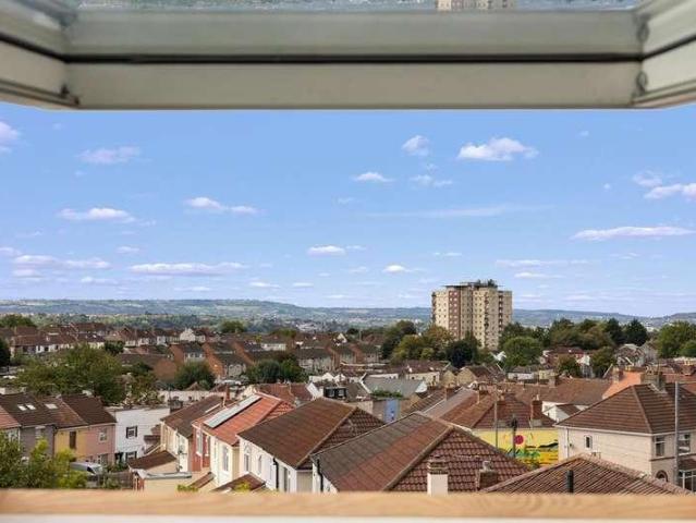 Flat for sale in Feckenham, City Of Bristol
