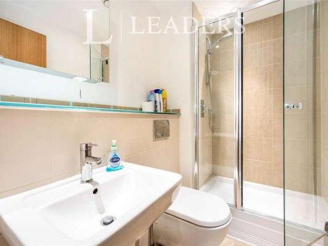 Flat for sale in Portsea, City Of Portsmouth
