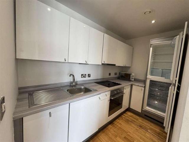 Flat for sale in Liverpool, Pride Quarter