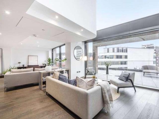 Flat for sale in East Marylebone, Mayfair