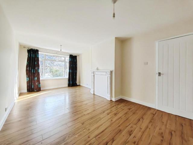 Flat for sale in Winnersh