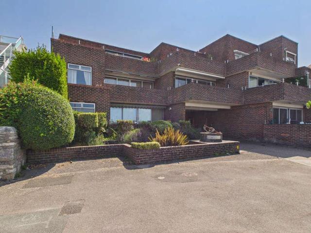 Flat for sale in Fareham, Hampshire