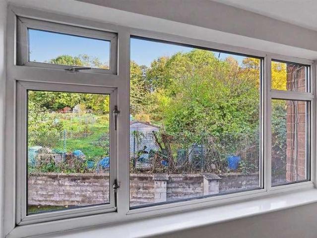 Flat for sale in Mapperley Park, City of Nottingham
