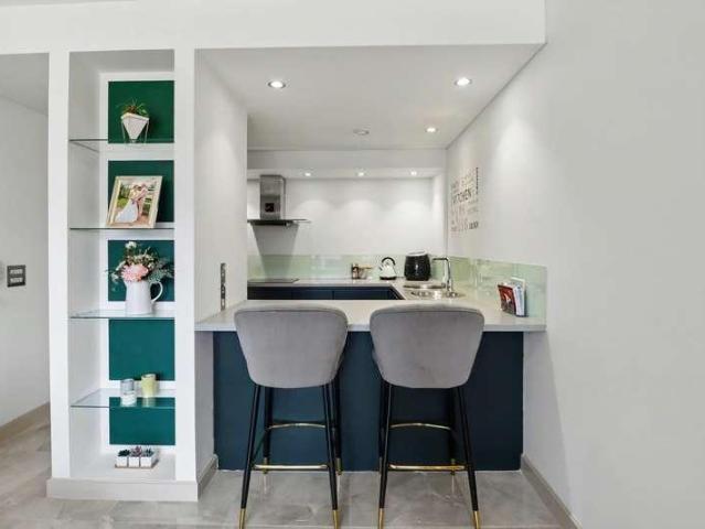 Flat for sale in City Centre, Georgia
