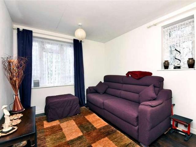 Flat for sale in Nork, Red Hill